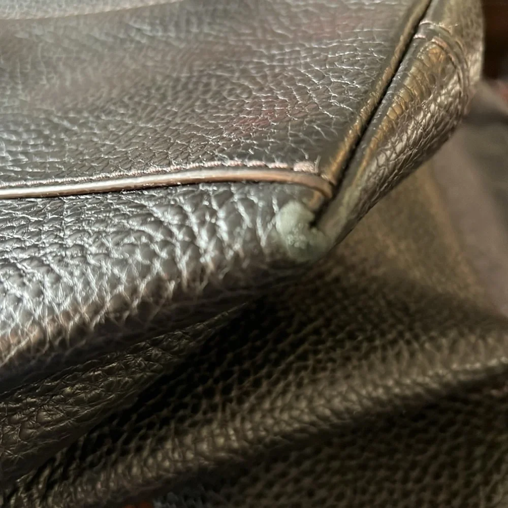 FOSSIL black pebbled leather zip top tote bag - Picture 8 of 9